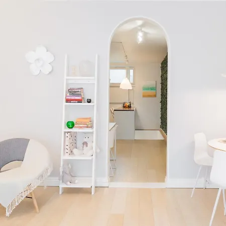 Rosendahl - 75m2 Lakeside Two-story Apt Next To The Beach And Scenic Park - Free Parking, Easy Check-in, Near Downtown