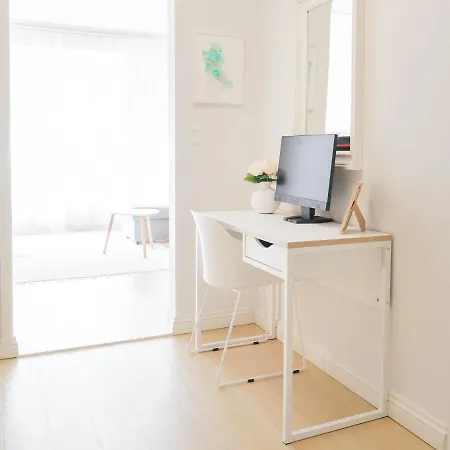 Rosendahl - 75m2 Lakeside Two-story Apt Next To The Beach And Scenic Park - Free Parking, Easy Check-in, Near Downtown