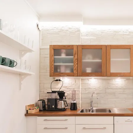 Rosendahl - 75m2 Lakeside Two-story Apt Next To The Beach And Scenic Park - Free Parking, Easy Check-in, Near Downtown Апартаменты Тампере