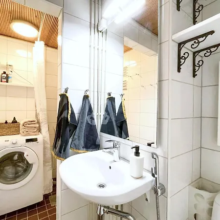 Rosendahl - 75m2 Lakeside Two-story Apt Next To The Beach And Scenic Park - Free Parking, Easy Check-in, Near Downtown Апартаменты *